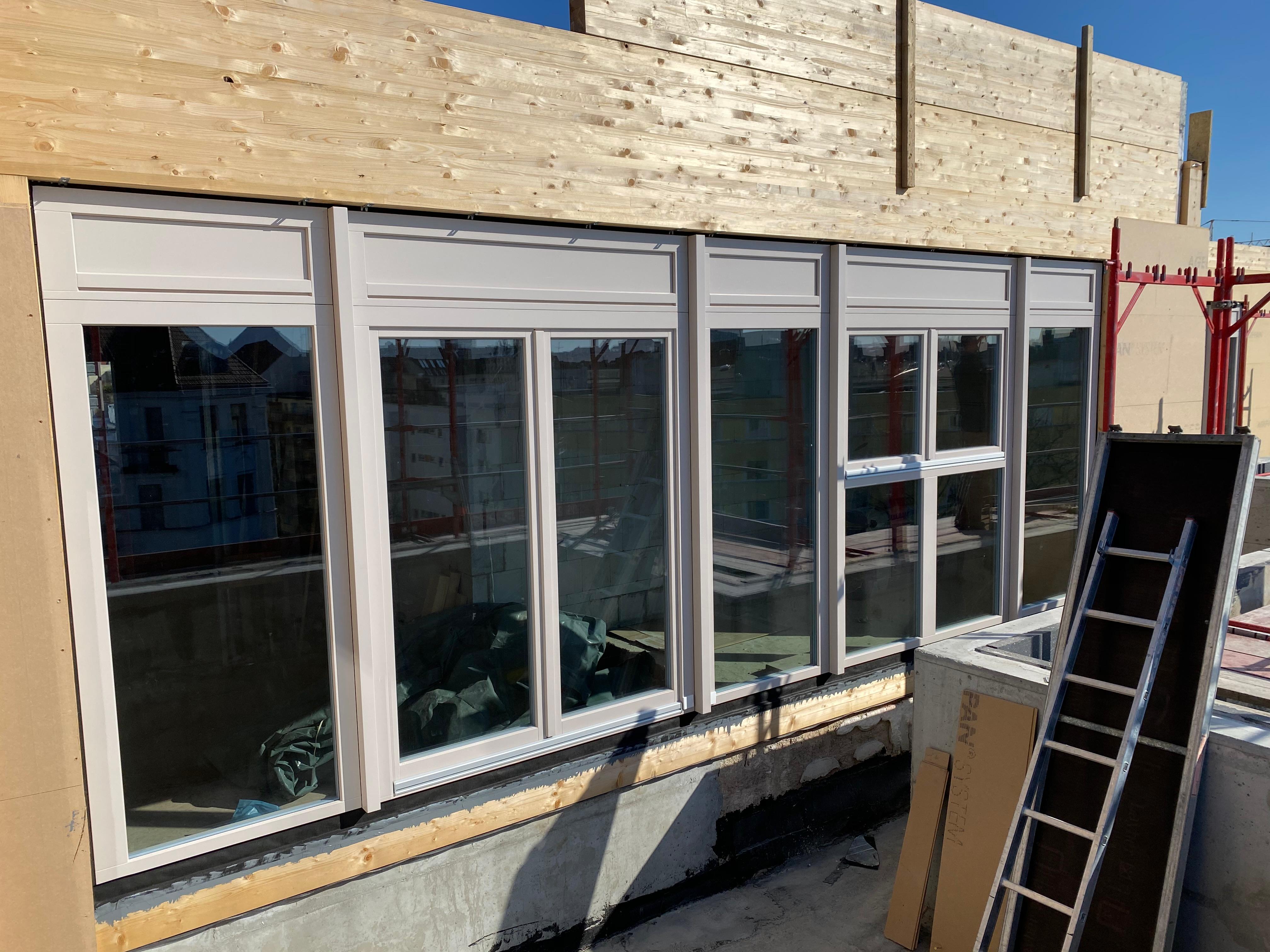Holzfenster am Kurfürstendamm
